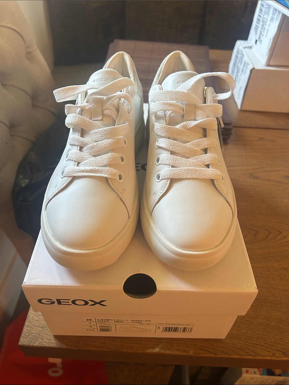 Geox Cream Leather Low-Top Sneakers